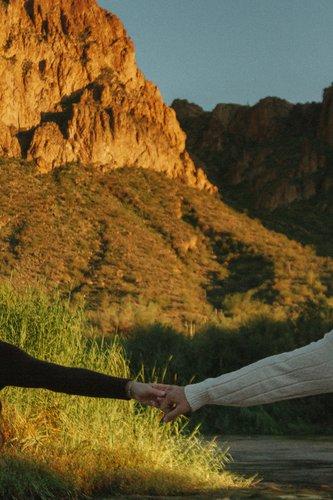 mobile - carousel-hero-element image-3